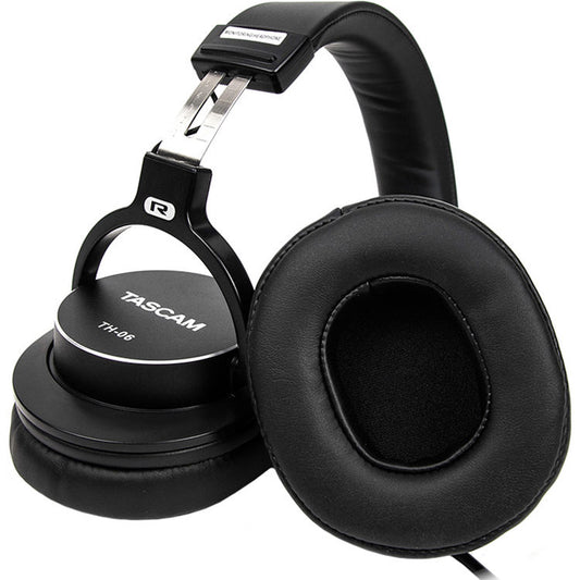 TASCAM TH-06 Bass XL Monitoring Headphones